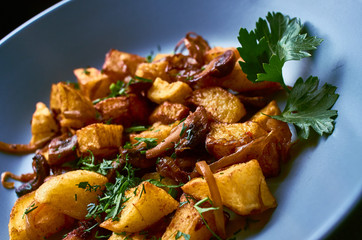 grilled potatoes with mushrooms