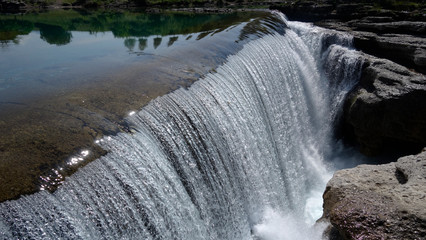 Cascade de Niagara sur la rivière Cijevna - Monténégro