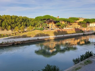 Roma - Isola Tiberina dal Lungotevere degli Anguillara
