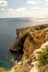 Naklejka premium view of malta coast and mediterranean sea at blue grotto, malta