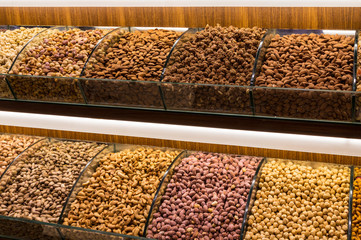 Sale of nuts in the eastern market