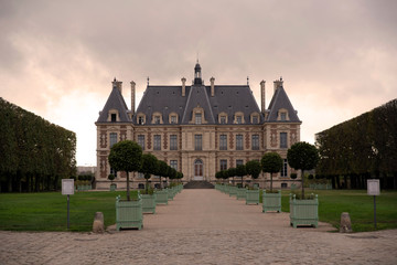 Fototapeta na wymiar Castle of Sceaux, built in 1661 and its park near Paris in France