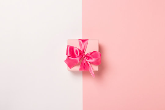 Pink Ribbon White Background Images – Browse 2,670,173 Stock