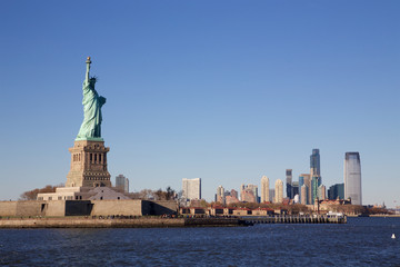 Freiheitsstatue & Jersey City Skyline