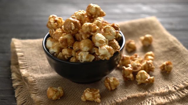 popcorn with caramel in bowl