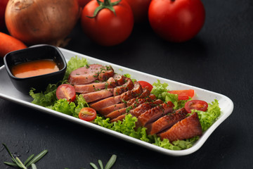 smoked duck with chilli sauce and salad