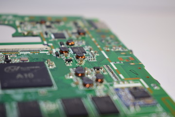 Electronic circuit board with many chips