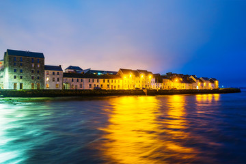 Obraz premium Beautiful landscape of Galway, Ireland. River and famous painted houses