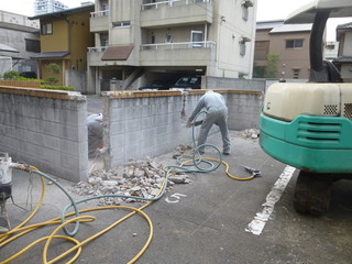 工事写真　塀の解体状況