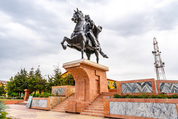 Fototapeta premium Qurghonteppa Bokhtar Square 11