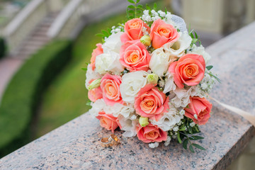 wedding gold rings for the ceremony