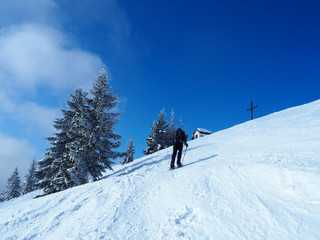 Fototapeta na wymiar Schneeschuhtour auf den Spitzstein (Bayern)