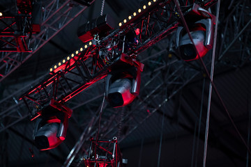 Light device. Installation of equipment for performances or concerts