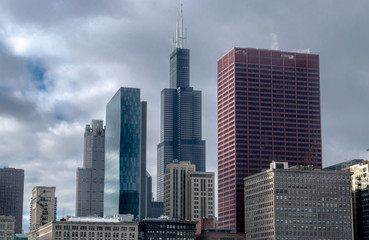 Fototapeta na wymiar Skyline of Chicago on a Cloudy Evening - Chicago, Illinois, USA