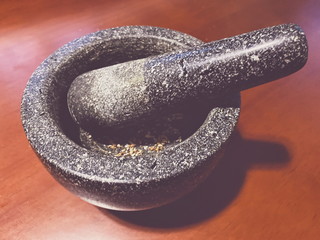 adaptation to grind ceramic spices on the table