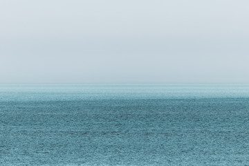 Blick aufs Meer in Richtung Horizont - 305475939