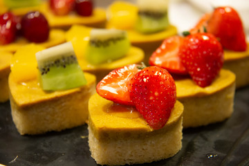  mini assorts dessert on plate for catering