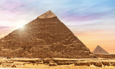 Fototapeta na wymiar The Pyramid of Chephresn detailed view, sunny day in Giza