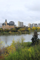 Fototapeta na wymiar Vertical of Saskatoon, Canada cityscape by river