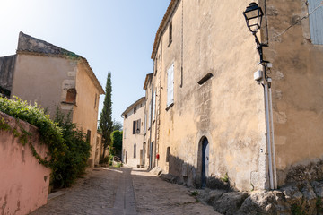 Fototapeta na wymiar Maubec street south east village in France
