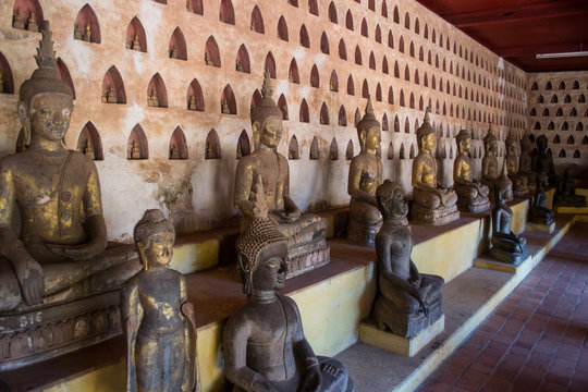 Buddhas im Sisaket Tempel in Vientiane