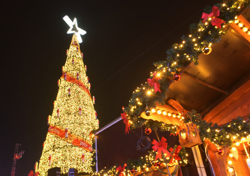 Weihnachtsbaum mit Licht