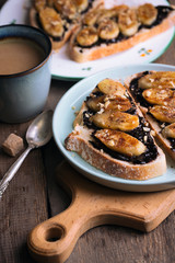 toast with chocolate paste and banana