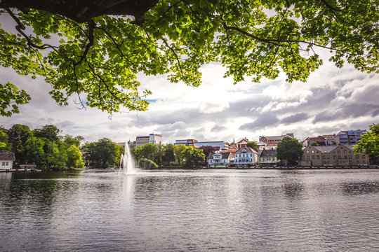 Breiavatnet&mdash;small lake with fountain in the centre of Stavanger, Rogaland, Norway.