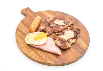 mix grilled steak on wood plate