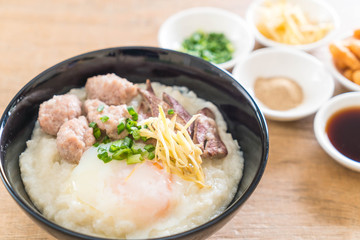 rice porridge with pork and egg