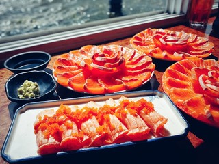Salmon Sashimi แซลมอน ซาซิมิ