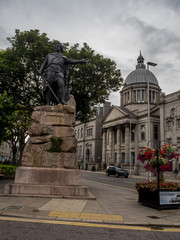 Aberdeen / Szkocja - 29 sierpień 2019: Pomnik William Wallace w sierpniowy pochmurny dzień