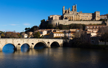 Fototapeta premium Pont Vieux and Cathedral of Saint Nazaire, Beziers