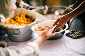 Helping with food donation to the poor: the concept of feeding