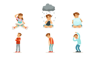 Naklejka premium Children are sad and cry. Set of vector illustrations.