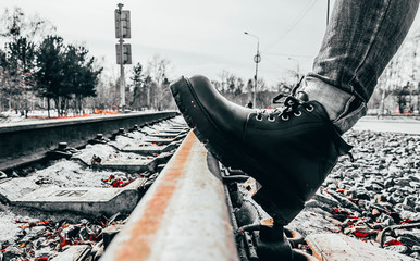  shoe on rail