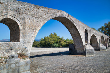 Fototapeta na wymiar Bridge in Arta Greece