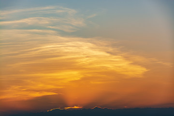 Obraz premium Scenic View Of Dramatic Sky During Sunset 