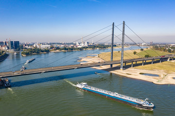 theodor-heuss-br&uuml;cke in D&uuml;sseldorf