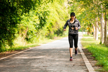 Obraz premium sporty woman runner running