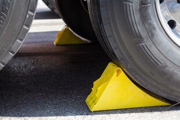 Parking stop for car wheels
