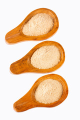 Lepidium meyenii - Dry organic powder superfood in a bowl