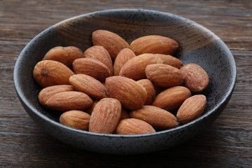  A simple unglazed almond image
