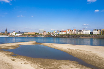 Obraz premium Rhein in Düsseldorf