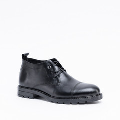 Classic black leather mens demi seasonal warm boots on a white background. See all angles and other models in my profile