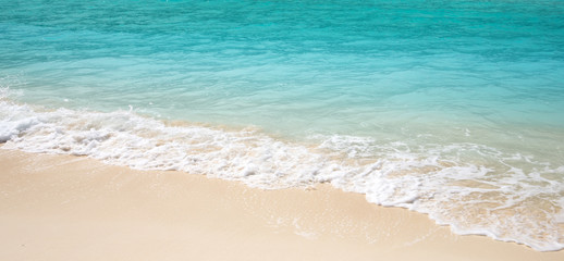 Fototapeta na wymiar tropical beach in Maldives with blue lagoon