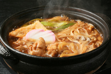 味噌煮込みうどん