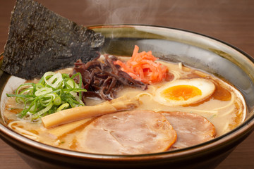 とんこつラーメン
