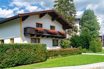Fototapeta na wymiar Traditional house in the Austrian village