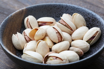  Image of simple pistachio image